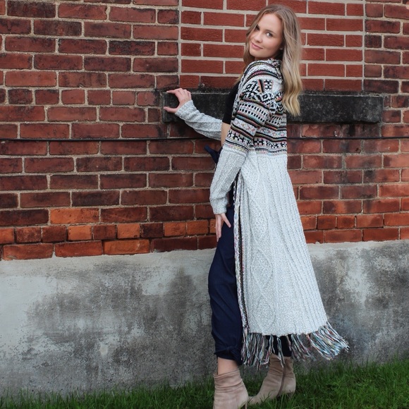 EXHALE LONGLINE BOHO GRAY CABLE CARDIGAN - Picture 2 of 4